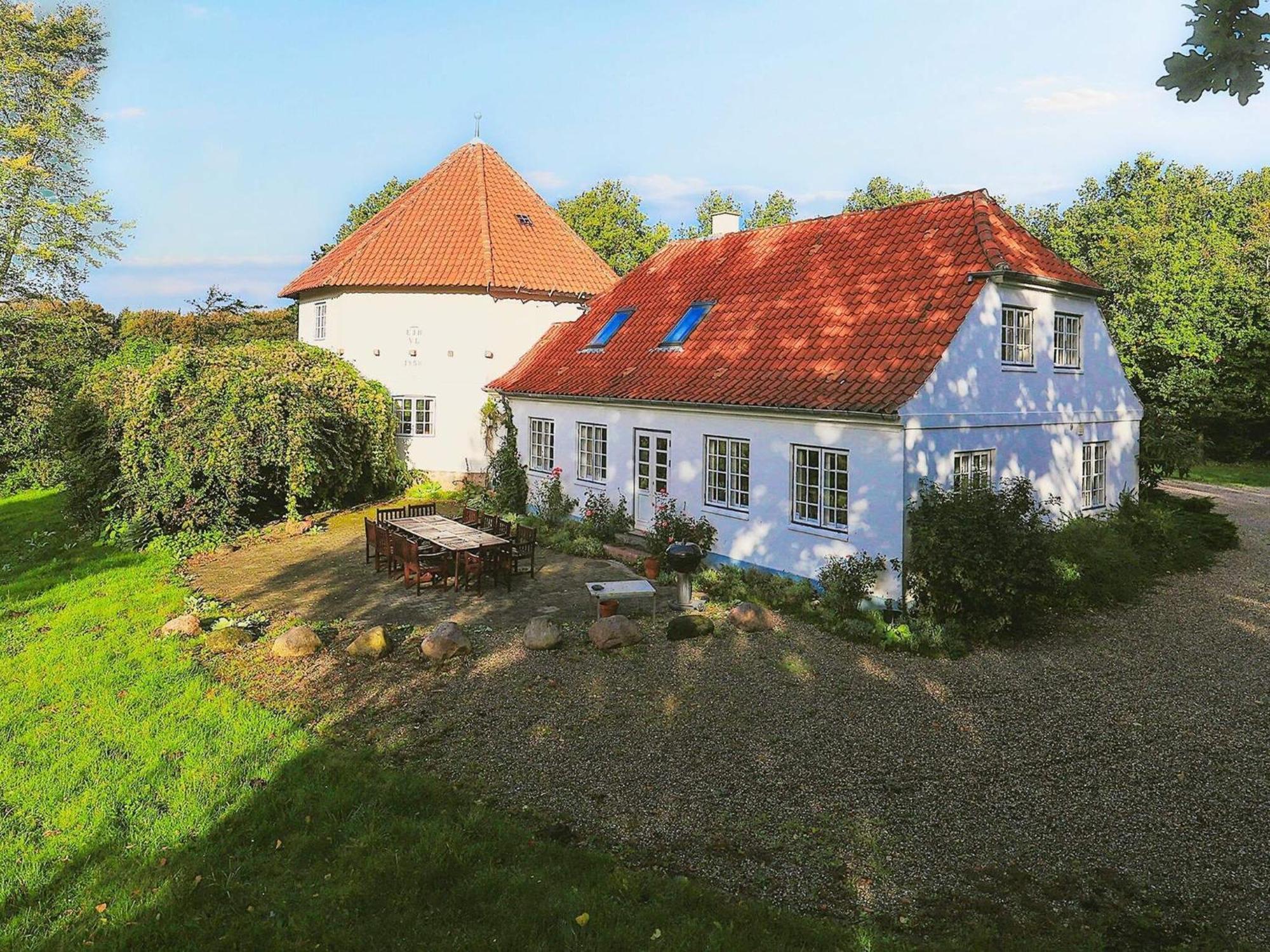 12 Person Holiday Home In Ullerslev Extérieur photo